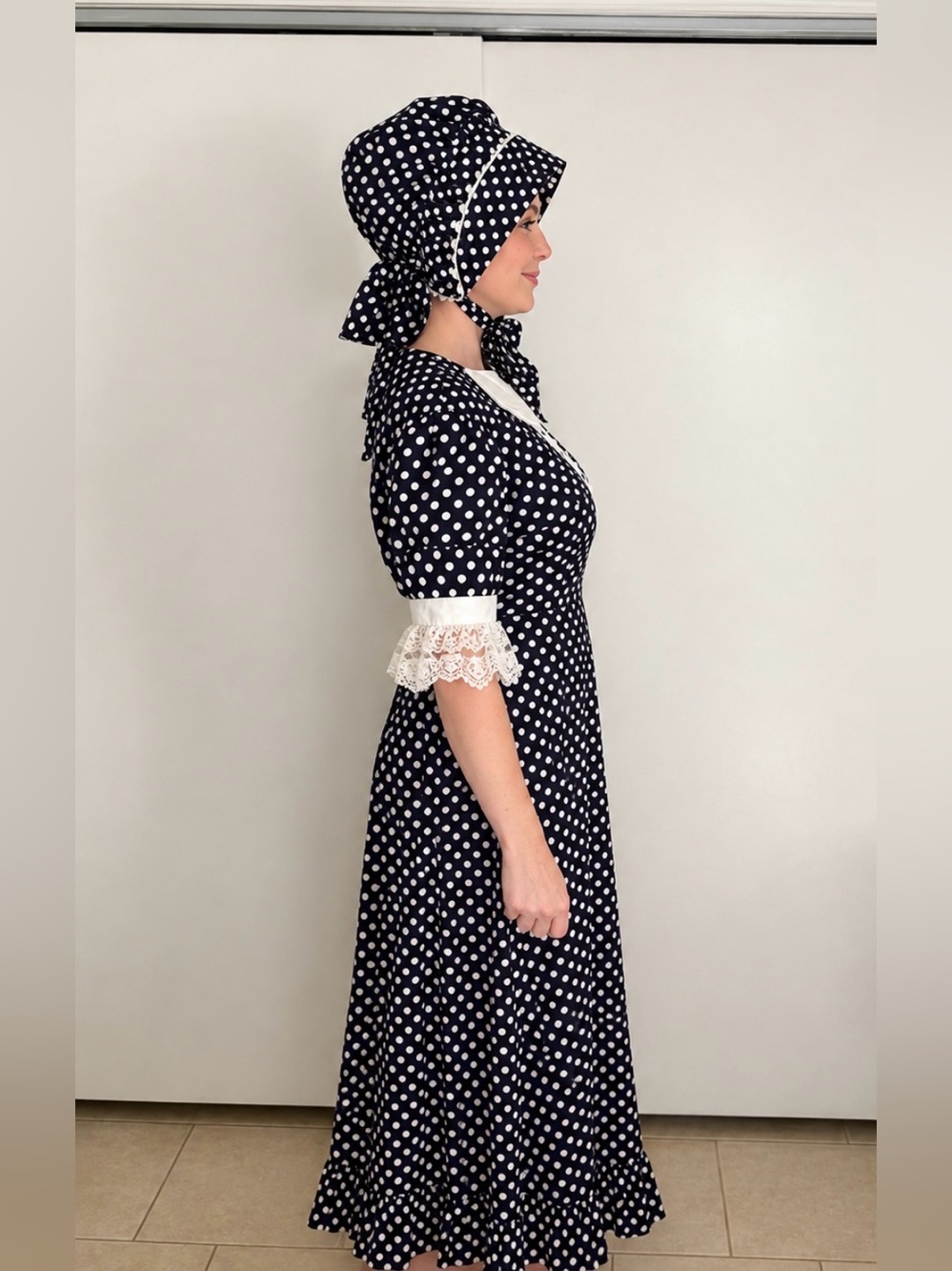 Vintage Polka Dot Cotton Prairie Dress w Bonnet Size L